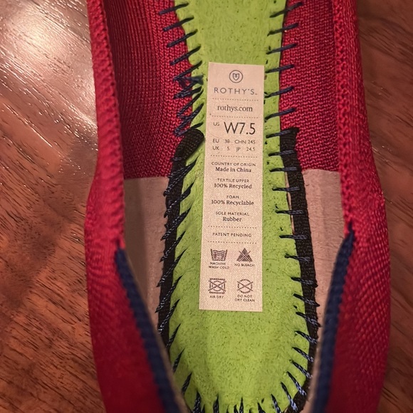 Rothy’s - Picture 3 of 4